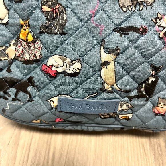 Vera Bradley Lunch Bag Women’s OS Iconic Blue Quilted Cat’s Meow Zip Bunch NWT - Picture 2 of 9